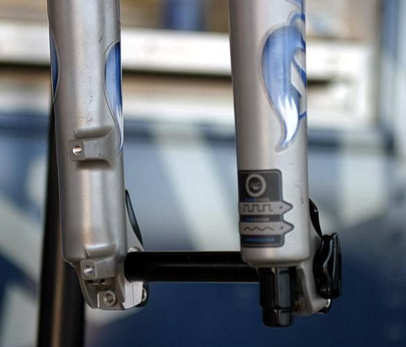 All of the 2008 Fox Racing Shox forks will use post-style brake mounts, save for the 40 which retains the IS tabs (for now?).