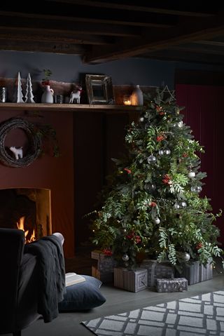 Christmas tree ideas with extra foliage