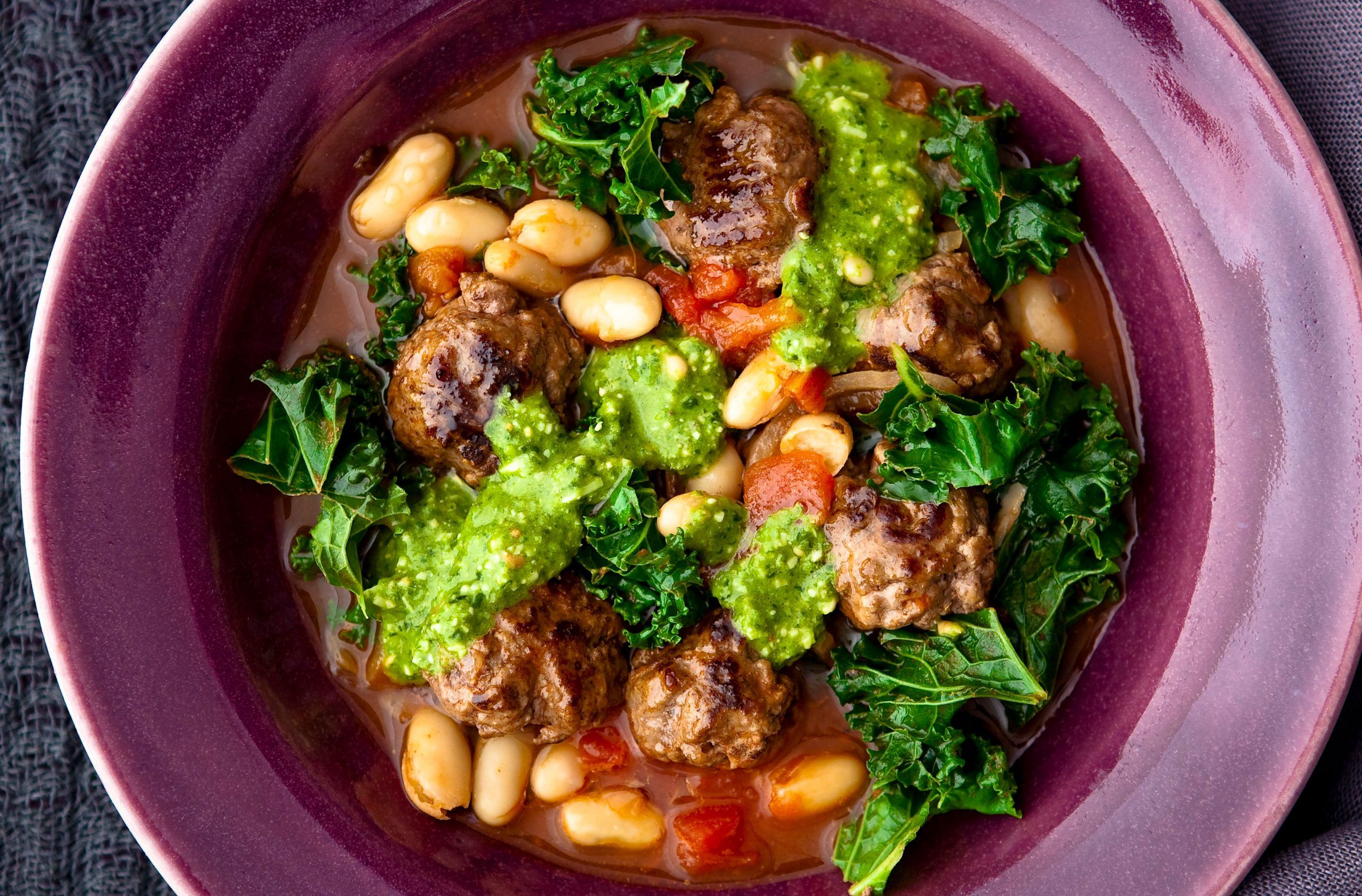 Meatballs and beans in tomato broth recipe
