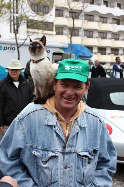 The cat came to watch Volta ao Algarve