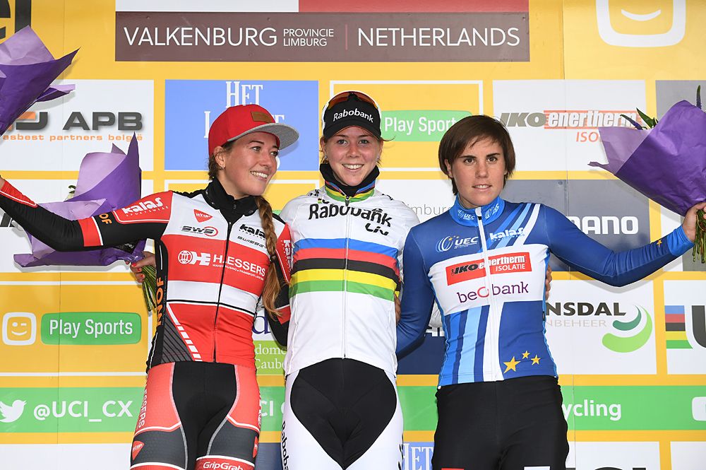 Sophie De Boer, Thalita de Jong and Sanne Cant on the Valkenburg podium