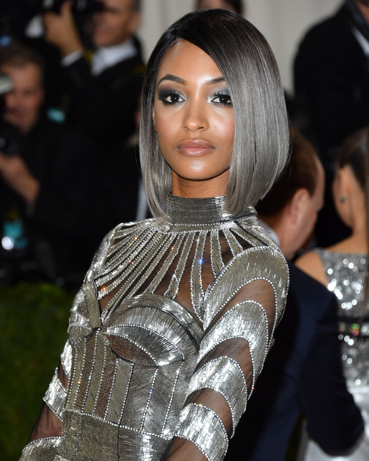 16 Grey Bob Hairstyles That Will Have You Running to the Salon | Who What Wear