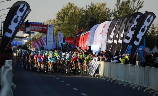 The peloton closes out the season in Beijing