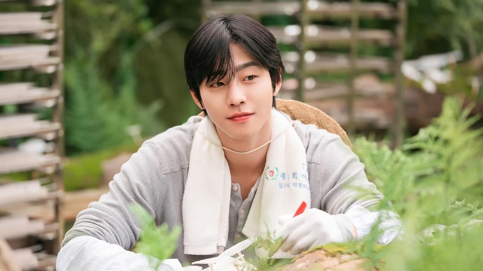 Ahn Hyo-seop in Netflix's rom-com k-drama 'Sold Out On You.'