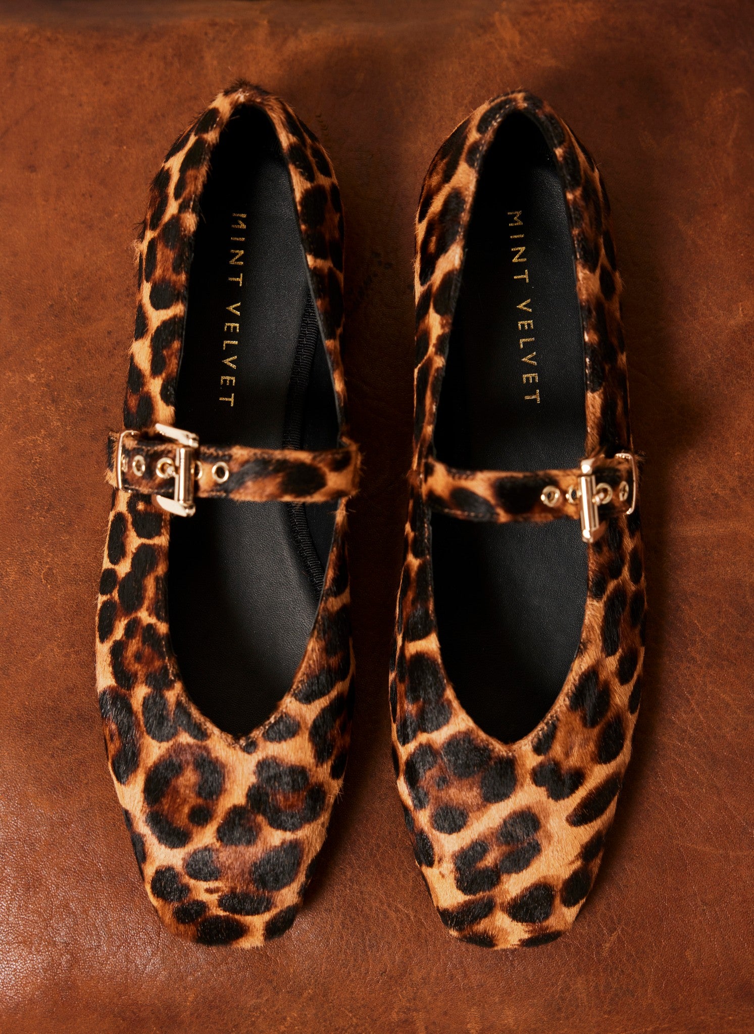 Leopard Print Textured Ballet Pumps