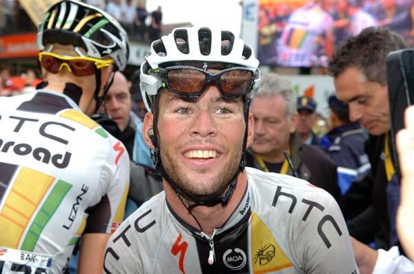 Stage 11 winner Mark Cavendish is all smiles in Lavaur.