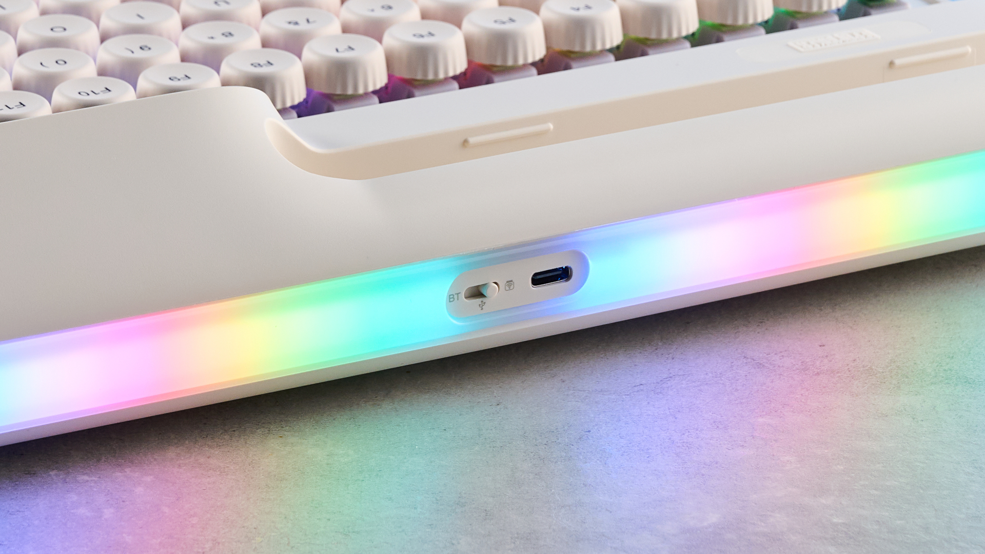 An Epomaker Glyph mechanical keyboard