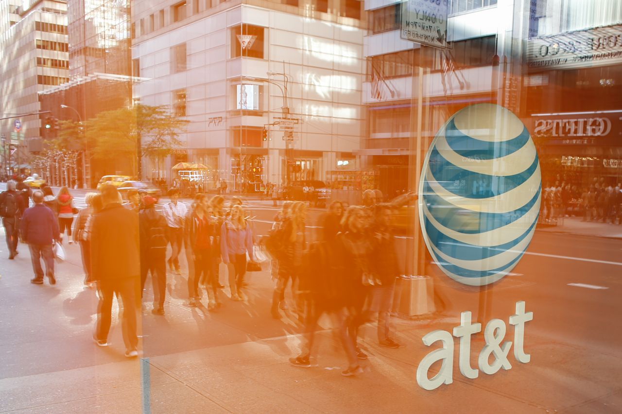 An AT&amp;amp;T store in New York