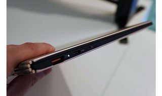 Lenovo's Super Thin Yoga 900S