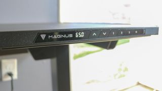 The keypad on the Secretlab Magnus Pro