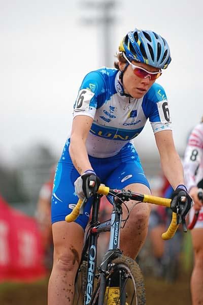 Georgia Gould (Luna Pro Team) rides to second place.