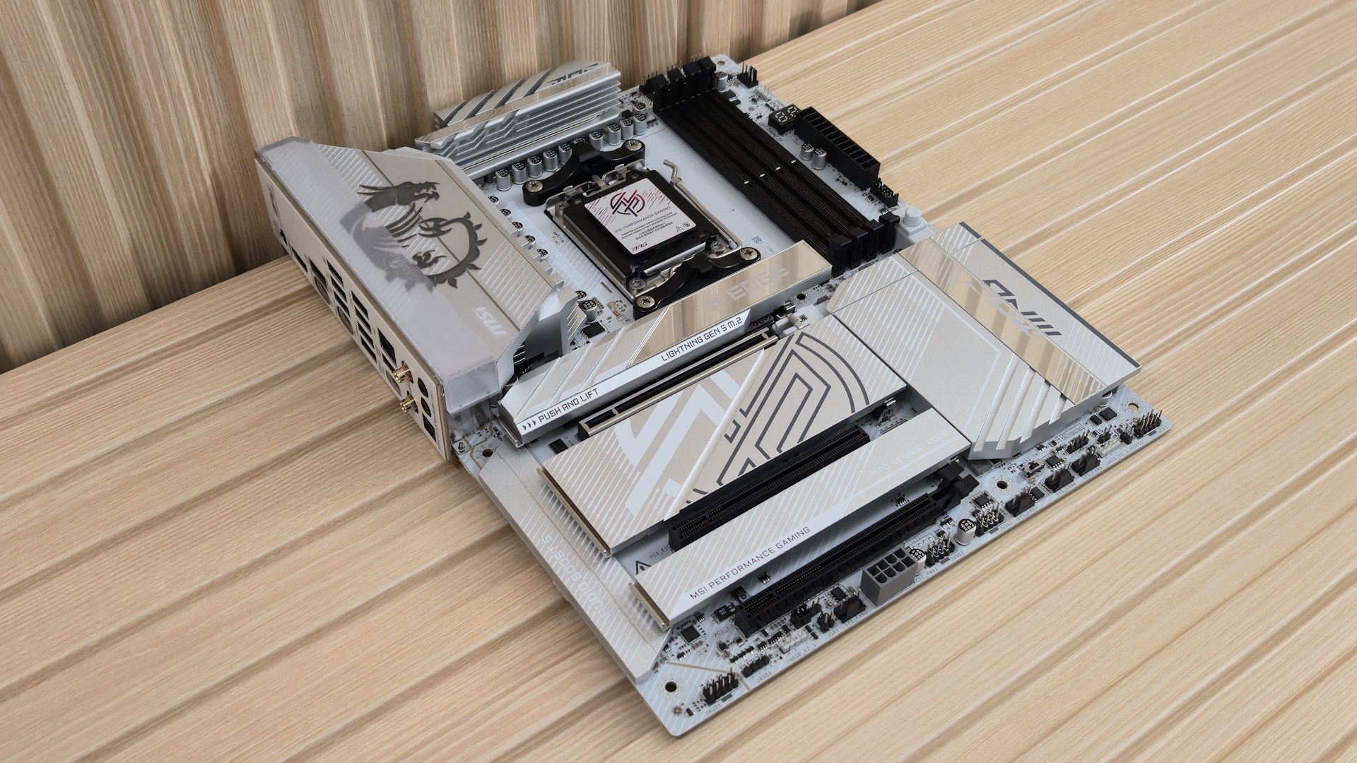 MSI MPG X870E Edge Ti Wifi