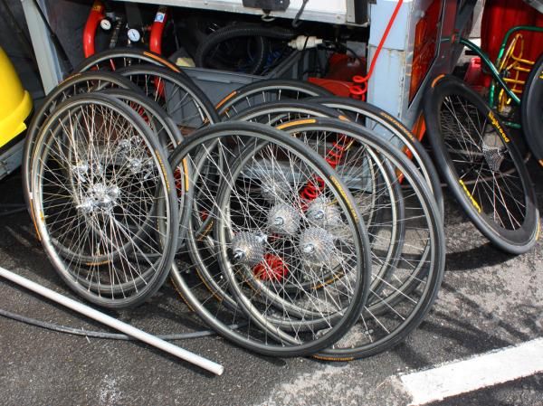 Cobbled classics such as Ronde van Vlaanderen are often won and lost by how many spare wheels a team has and how they place them along the course. HTC-Columbia looks to have its bases covered.