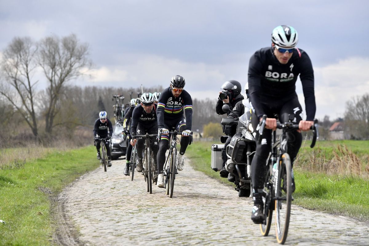 Peter Sagan and his Bora-Hansgrohe teammates