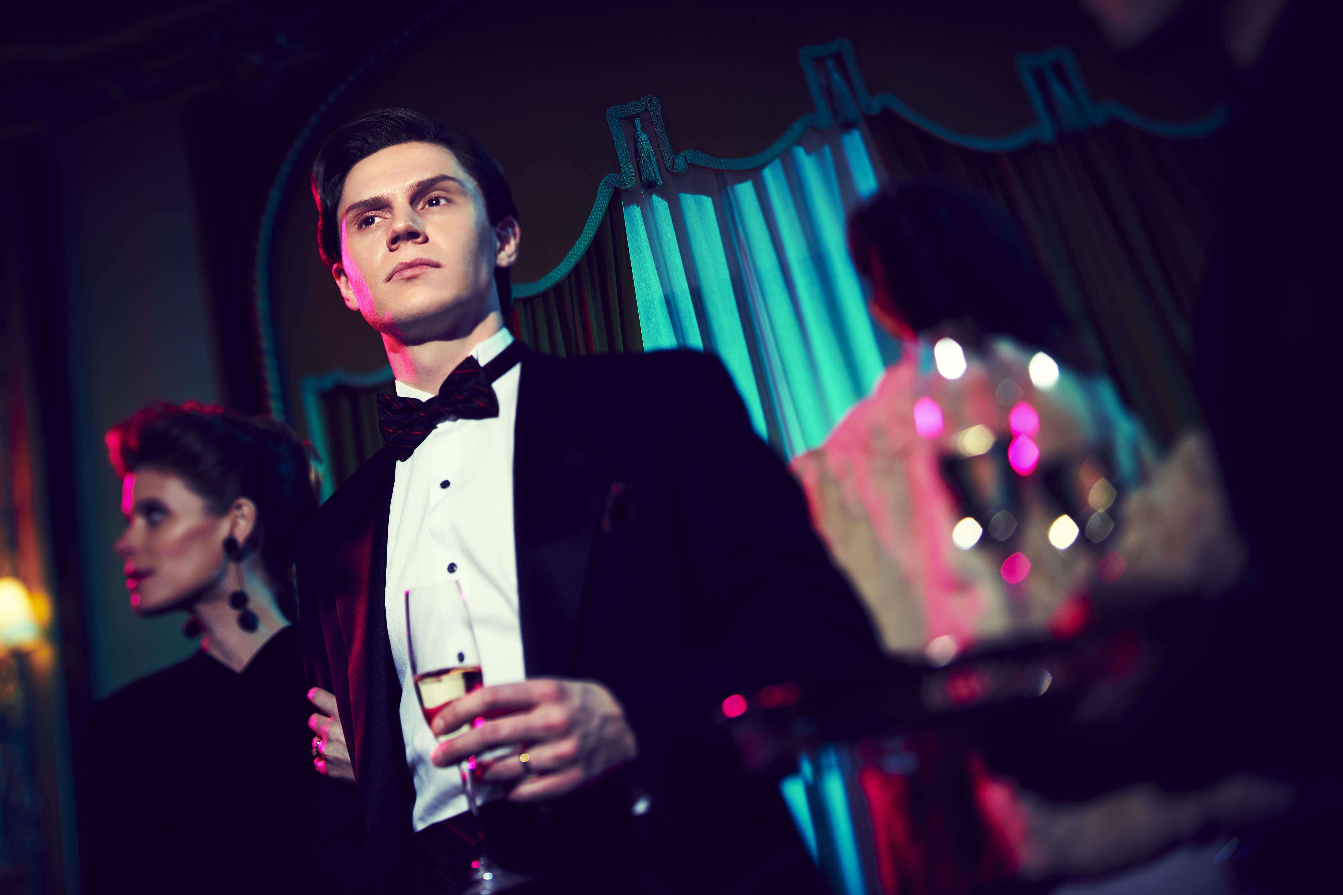 Evan Peters in Ryan Murphy's 'Pose' season 1.