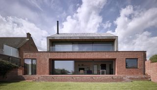 Modern brick bond in self build