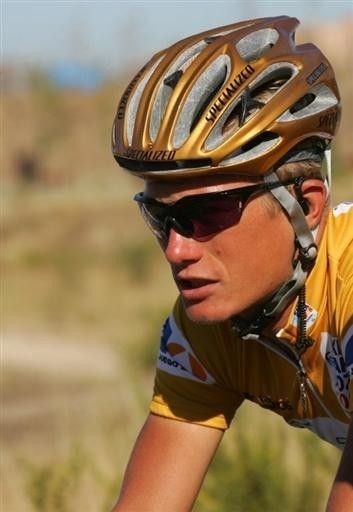Alexandre Vinokourov (Astana) keeping his focus
