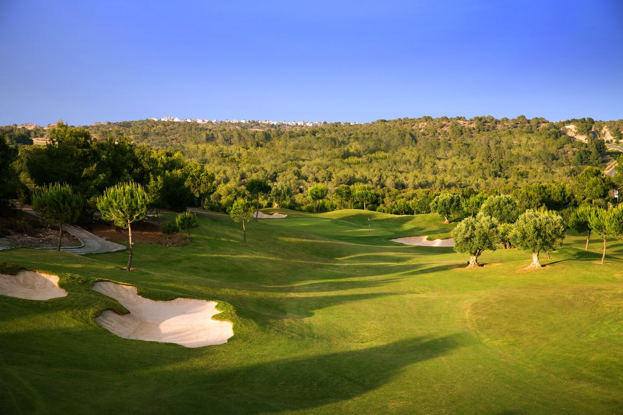The 8th hole at Las Colinas