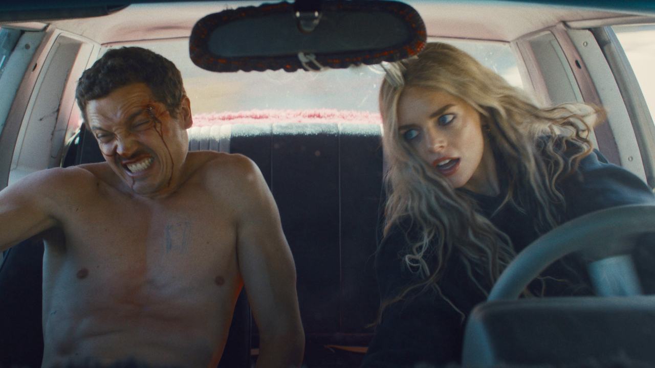 Samara Weaving and Karl Glusman in Eenie Meanie
