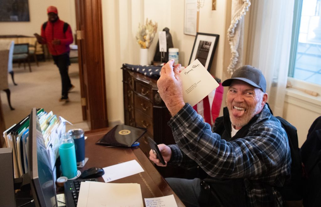 Richard Barnett in Nancy Pelosi&amp;#039;s office.