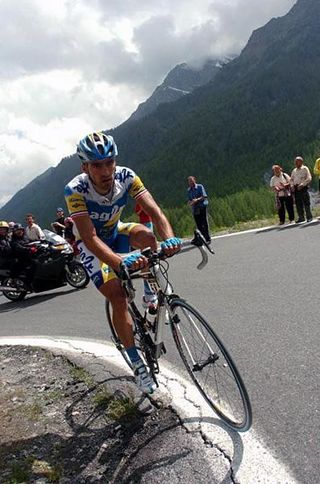 Stage 3 - Riblon on top in Luchon