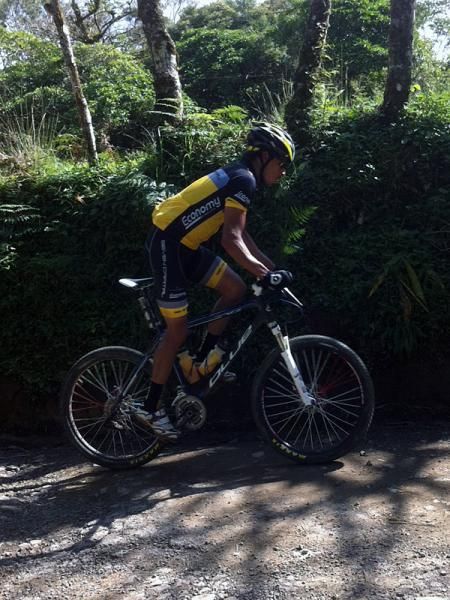 Luis Mejia (7Capital/Economy) rides to victory on stage 2.