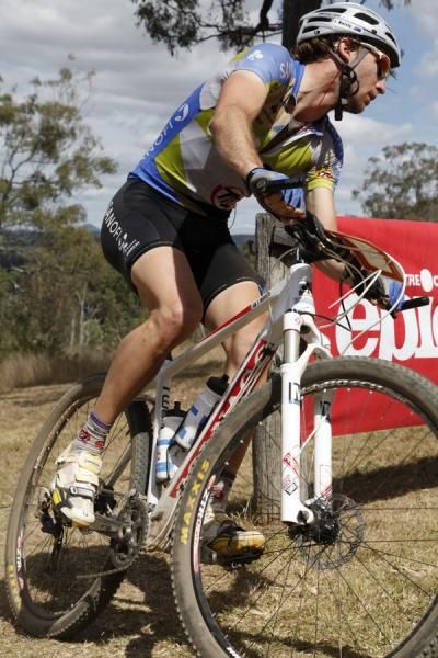 Justin Morris (Team Type 1 - Sanofi) hooks through the corner