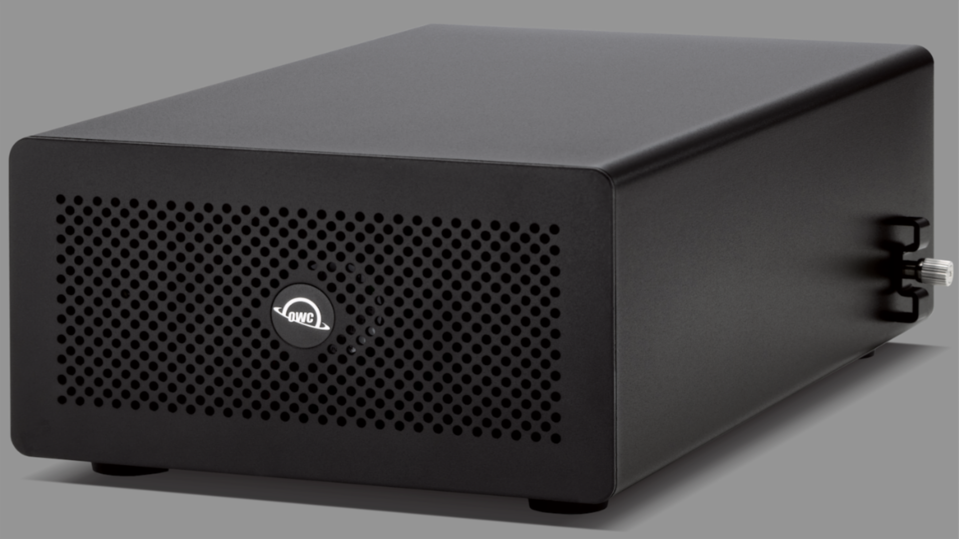 Helios 5S menggandakan kecepatan Thunderbolt, memberikan kemampuan desktop kecil Apple yang sebelumnya terbatas pada menara stasiun kerja penuh secara instan