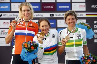 Amber Neben wins the elite women's TT at the 2016 World Road Championships