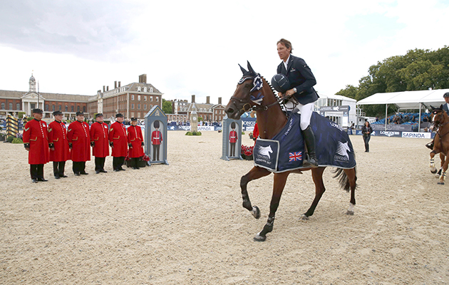 Henrik von Eckermann rounds off the weekend of top competition with a win aboard Mary Lou 194 in the final class (CSI5* 1.45/1.50m) on Sunday