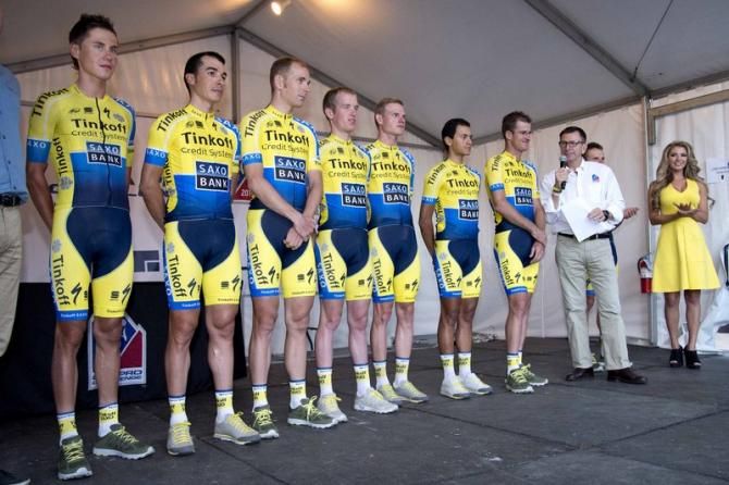 Tinkoff-Saxo presented to the crowd