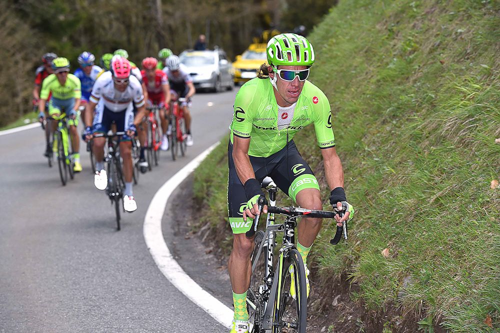 Rigoberto Uranattacks on the final climb of stage 4 at the Tour de Romandie
