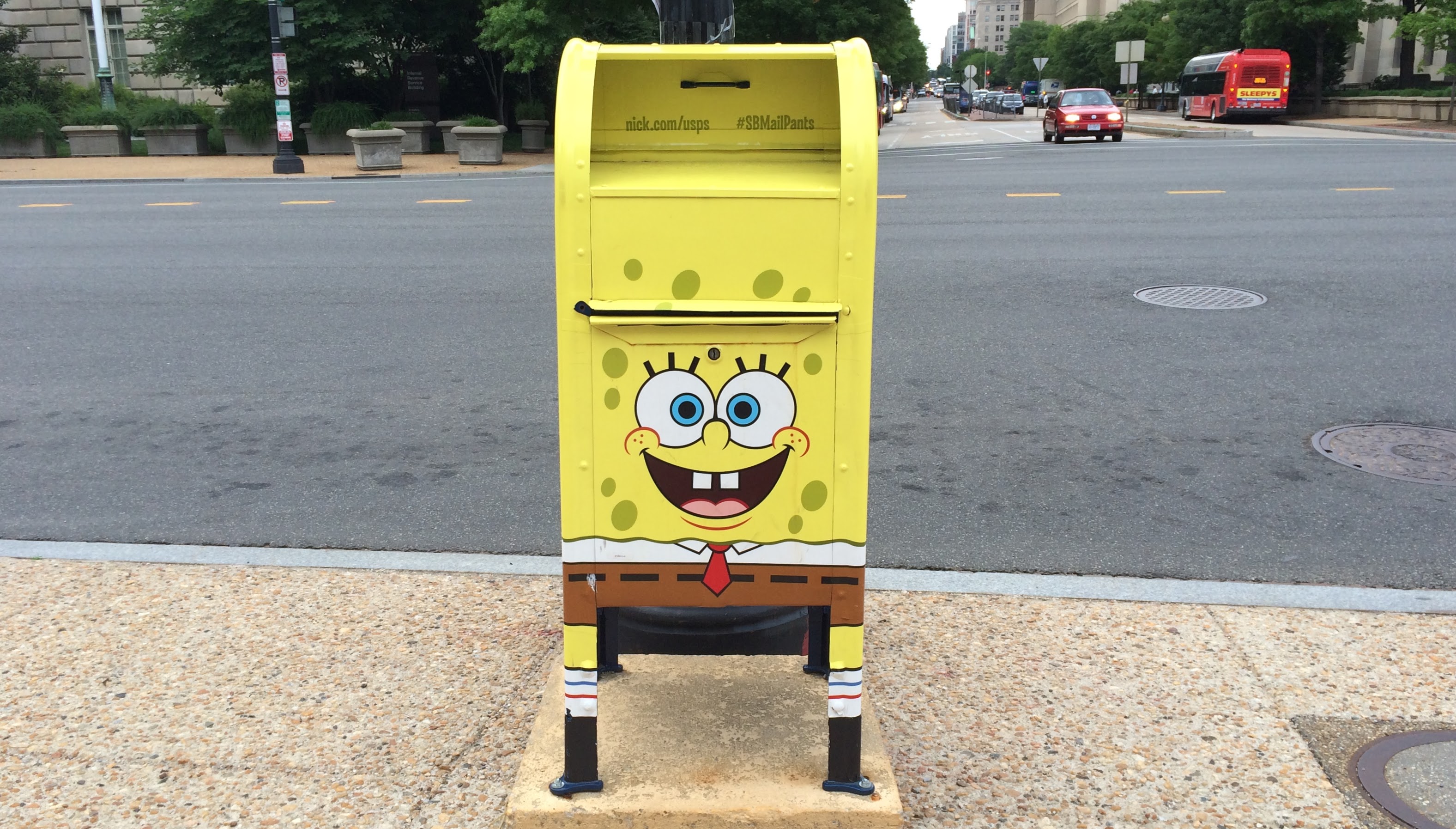 A Spongebob mailbox