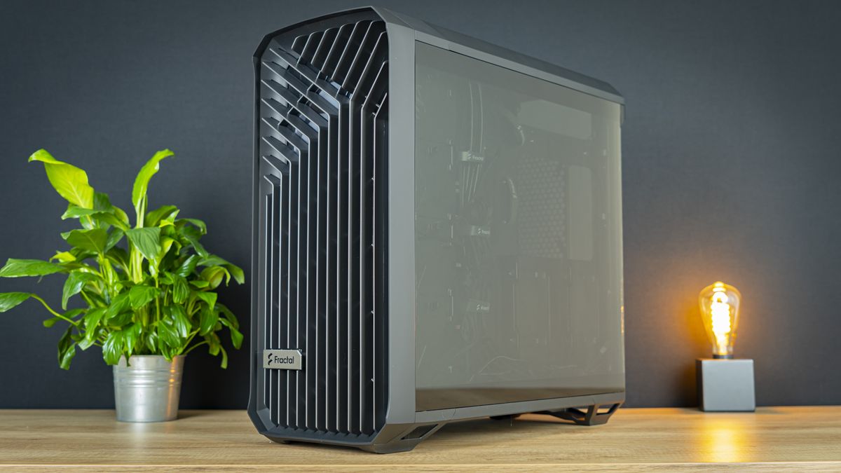 Fractal Design Torrent