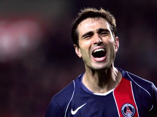 Pauleta reacts during a match between Paris Saint-Germain and Lyon in 2004.