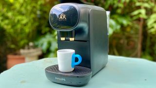 Philips L'OR Barista Sublime in use