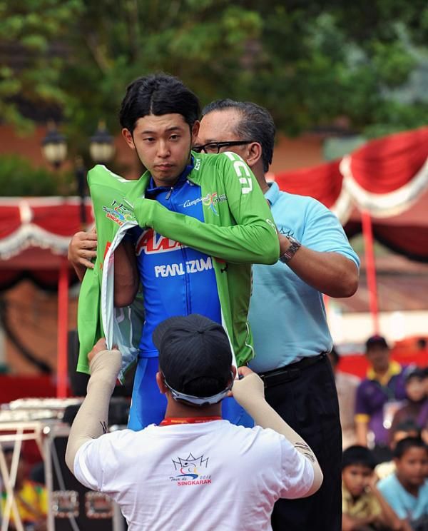 Masakazu Ito (Aisan Racing Team) also leads the sprint classification.