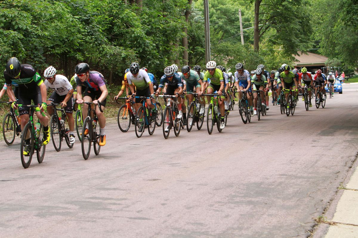 The men's field in the North Star GP