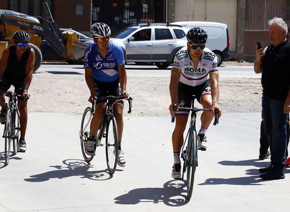 Peter Sagan draws a crowd during a training ride in San Juan