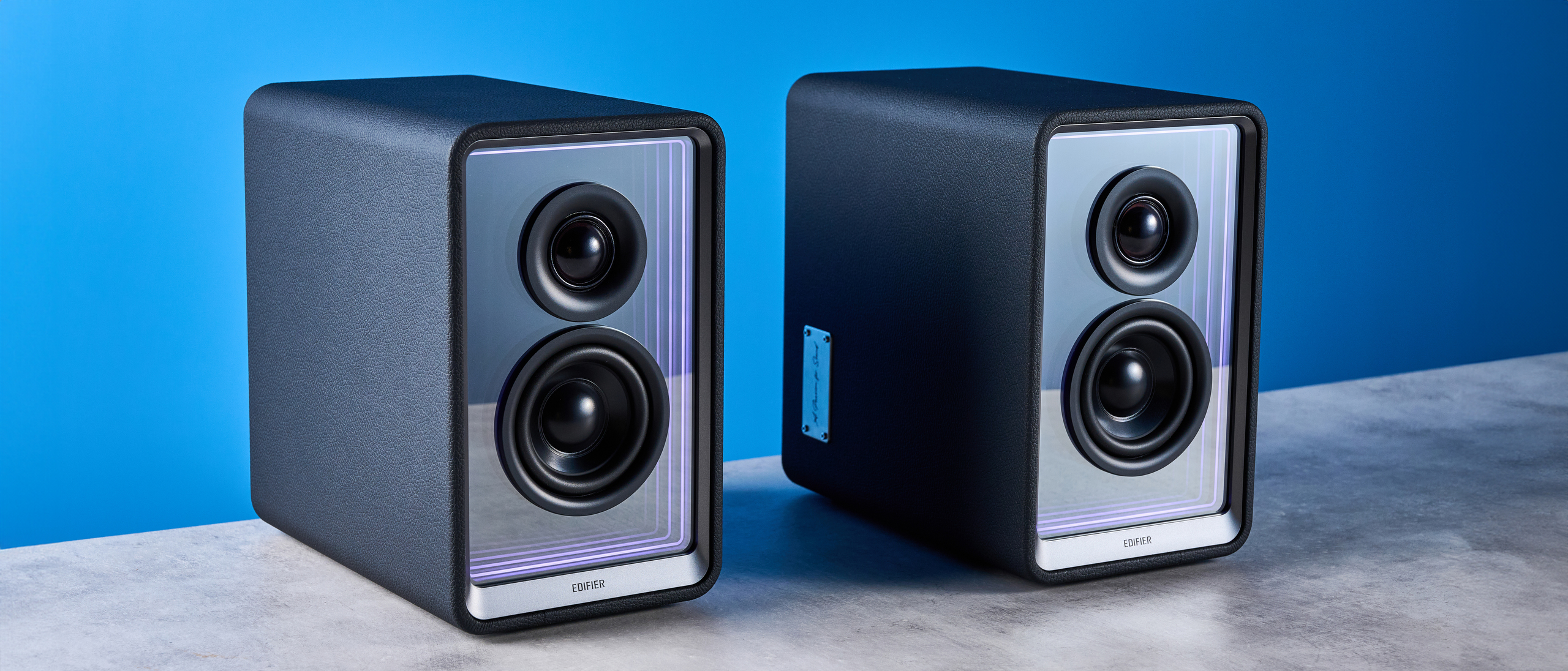 Edifier QR65 gaming and computer speakers in black