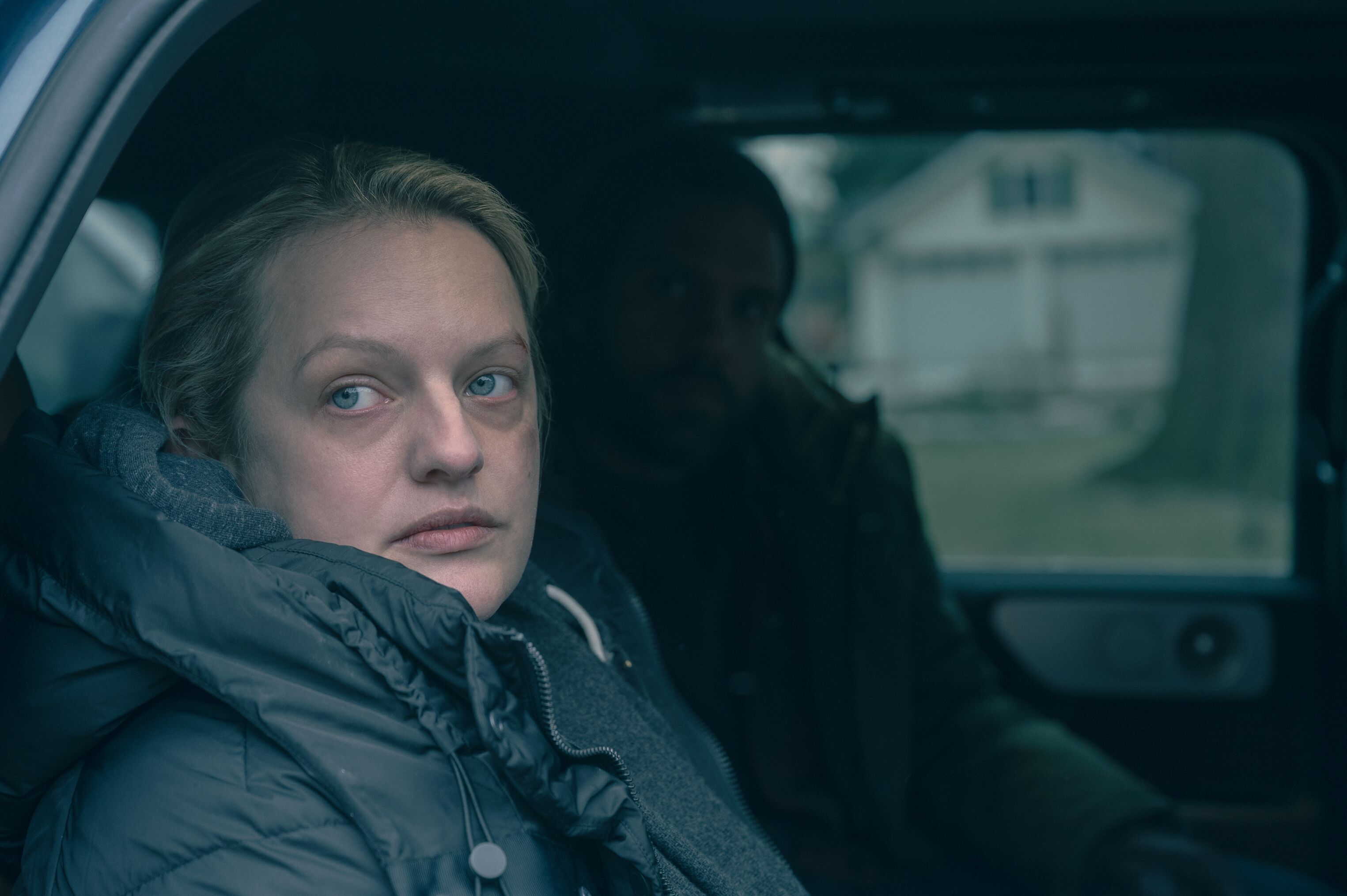 TV tonight Elisabeth Moss as June.