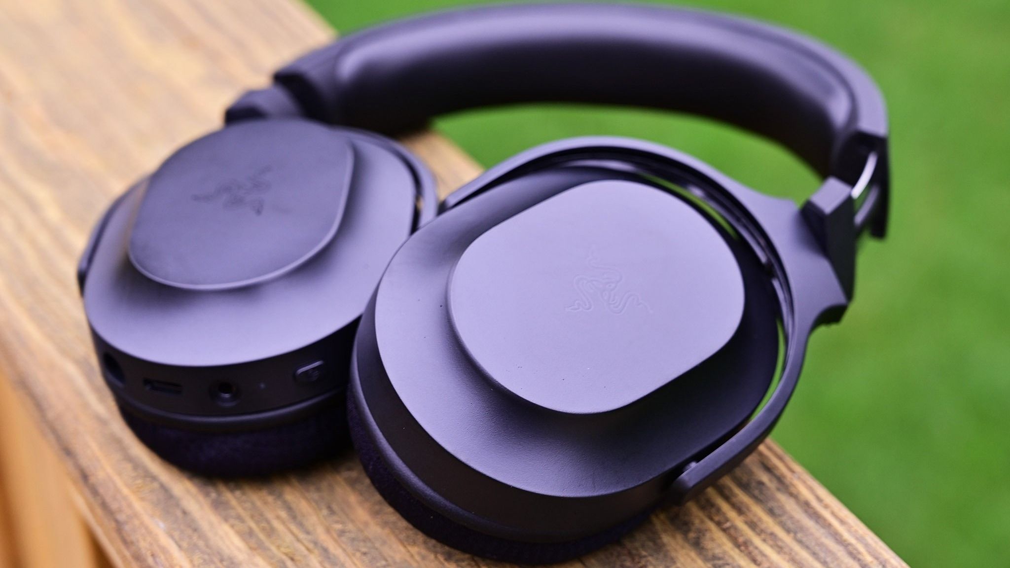This budget gaming headset with high-grade audio is right up PC & console player's ally