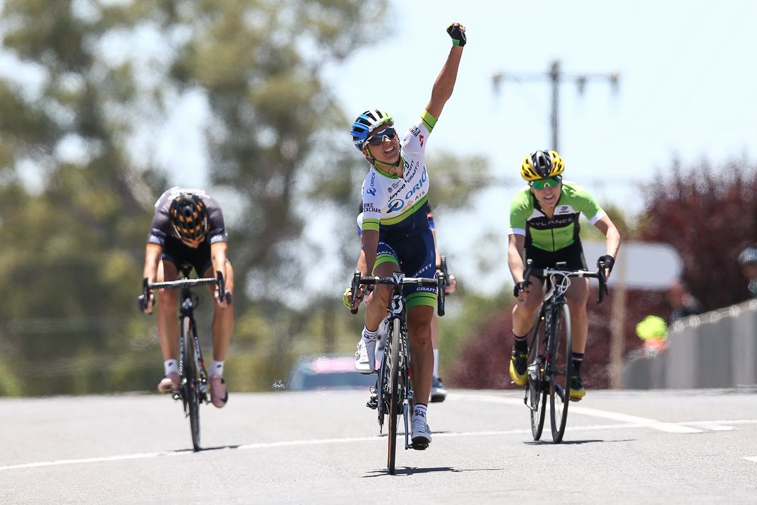 Katrin Garfoot (Orica-AIS) celebrates victory