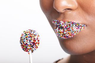Candy-covered lips, sugar addiction, sugar withdrawal symptoms