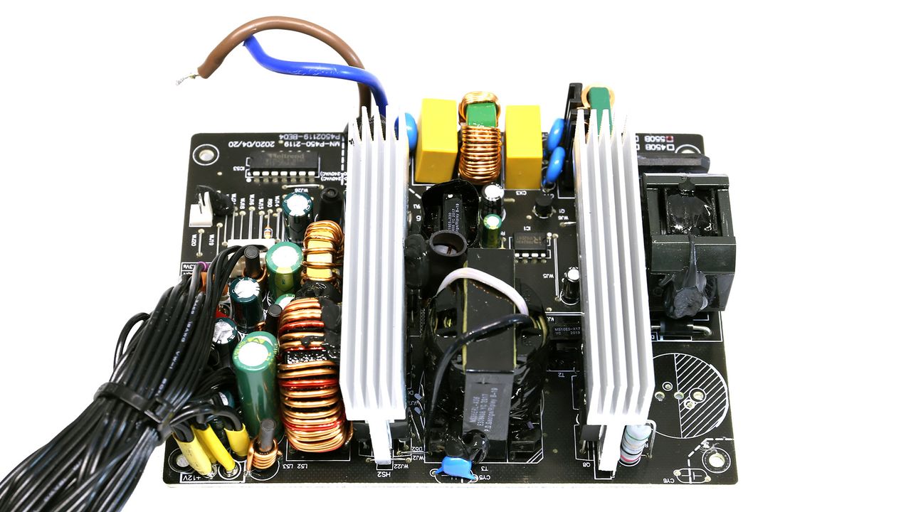 Gigabyte P550B