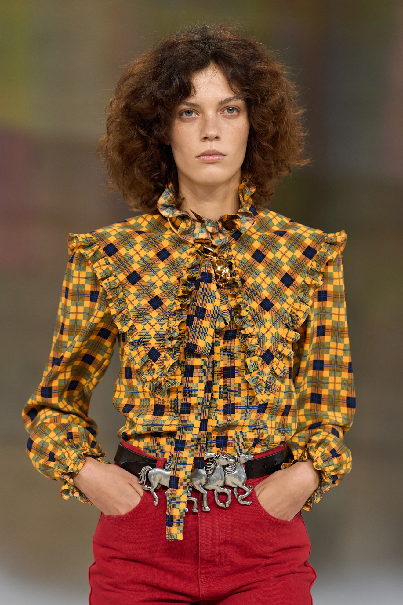 A Chlo&eacute; model walks the fall/winter 2026 runway at Paris Fashion Week.