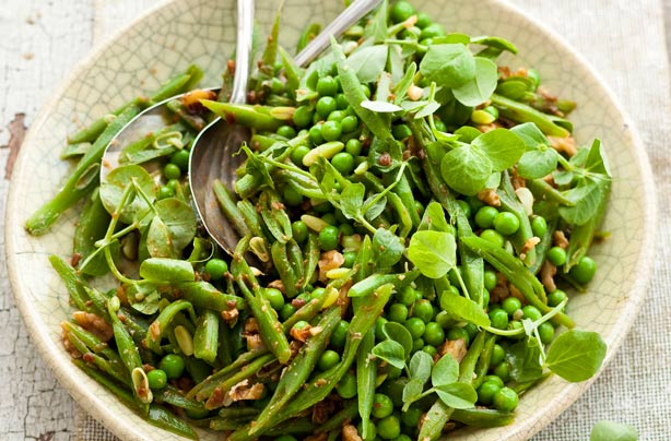 Greens with miso dressing | Lunch Recipes | GoodtoKnow