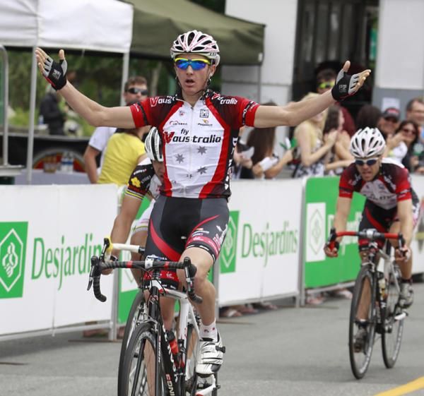 David Tanner (Fly V Australia) wins stage two.