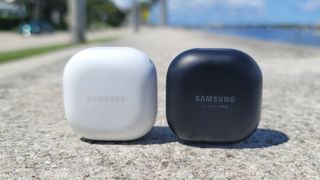 Samsung Galaxy Buds 2 vs. Samsung Galaxy Buds Pro