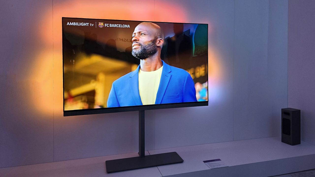 Philips OLED 959 prototype with Ambilight Plus